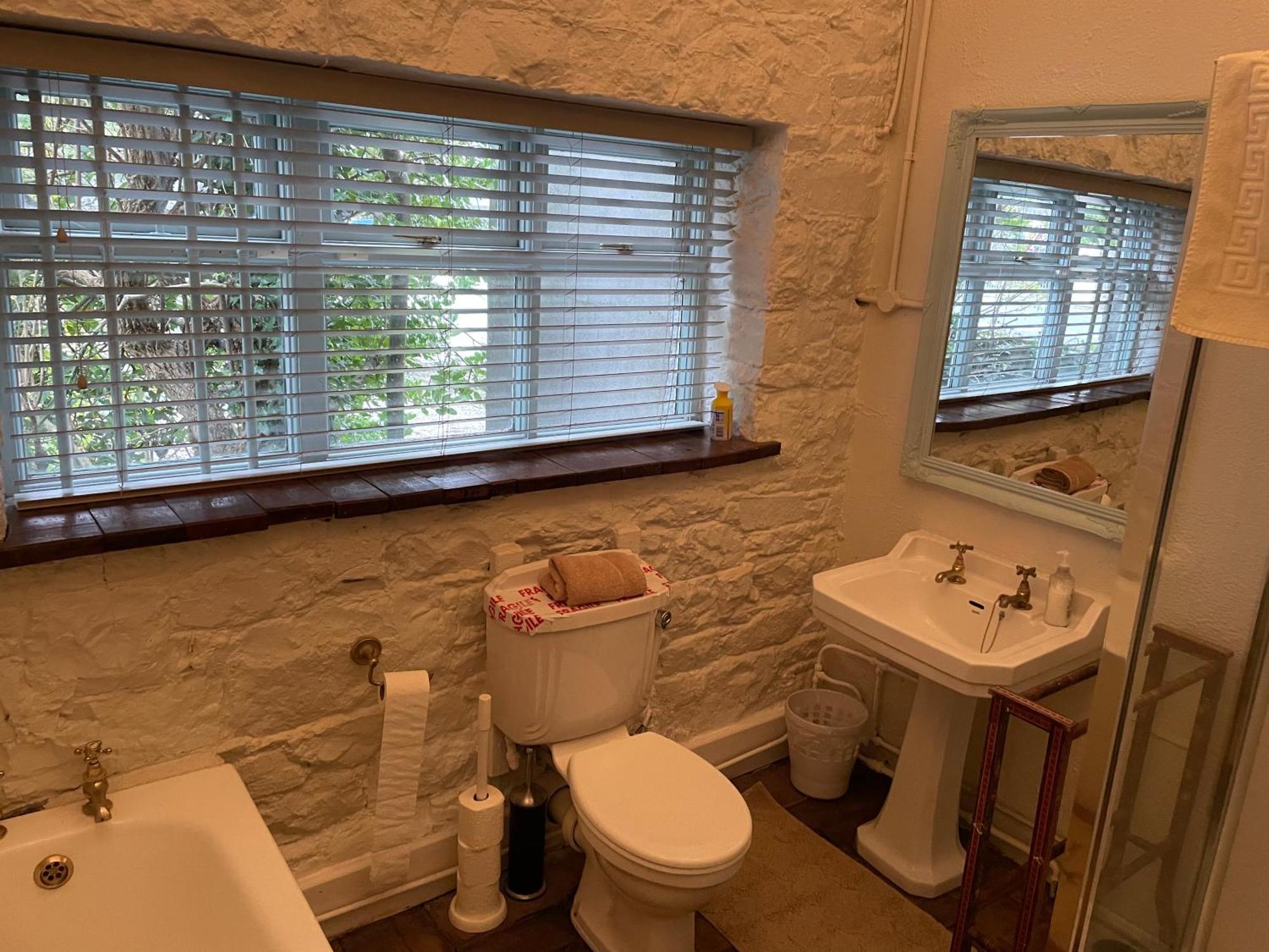 Wood Quay - A Truly Unique, Seafront Experience! Villa Carlingford Eksteriør bilde